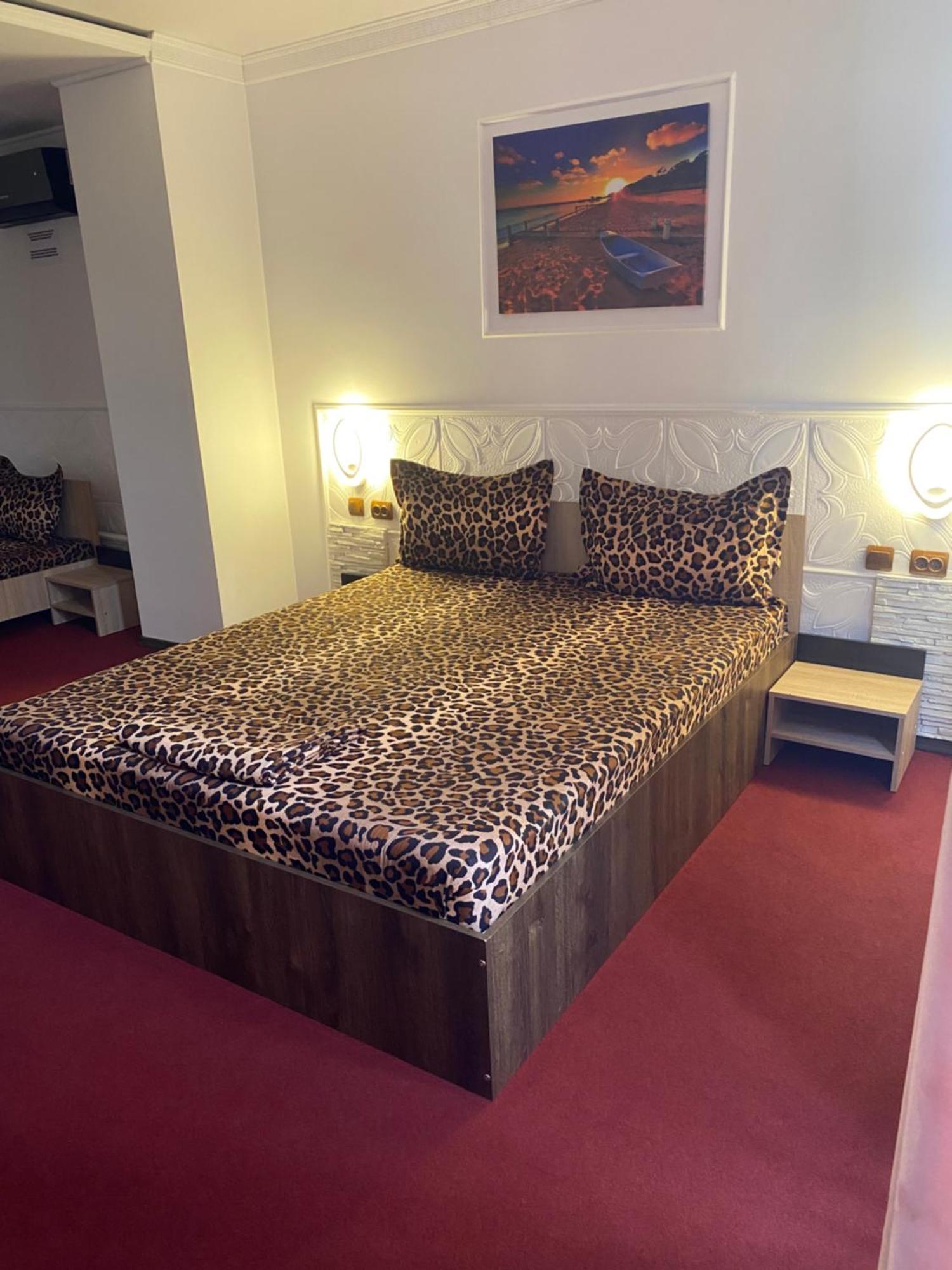 Karra Hotels Voluntari Exteriör bild