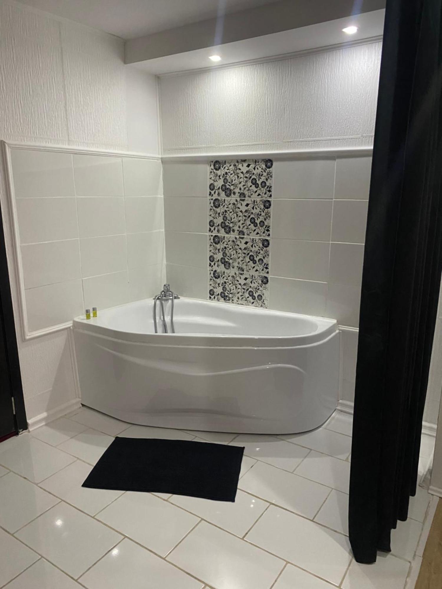 Karra Hotels Voluntari Exteriör bild